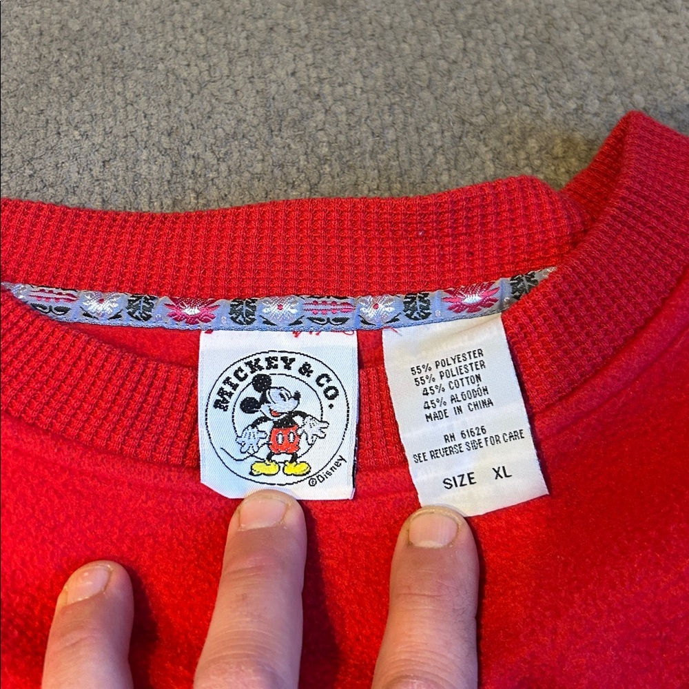 Vintage Disney sweater - Picture 3 of 4